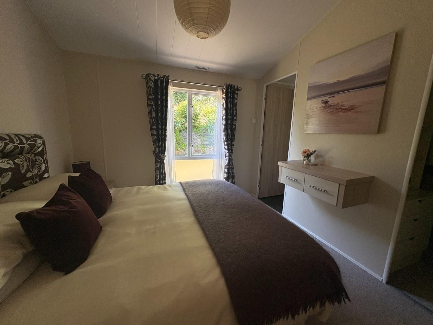 Bedroom 1.JPEG